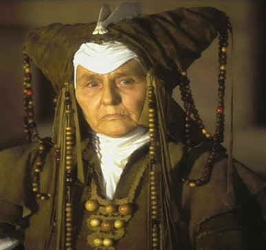 fremensk Ctihodn matka Ramallo - Drahomra Fialkov vo filme J.Harrisona Frank Herberts Dune (2000)